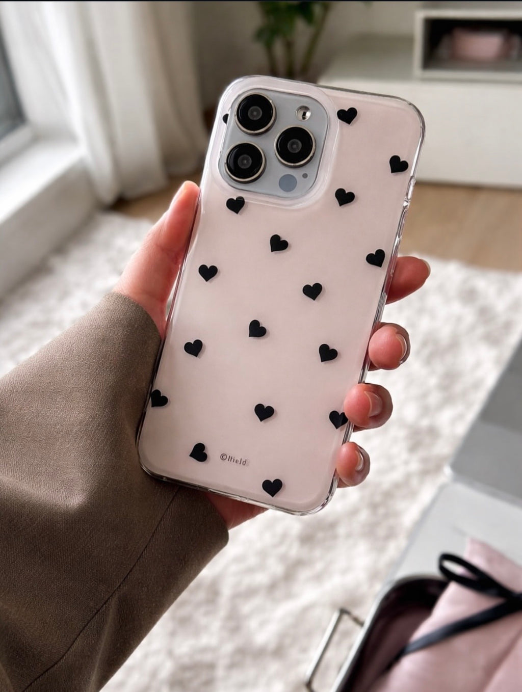 Black Hearts Aesthetic Case 🖤✨ With customised charm