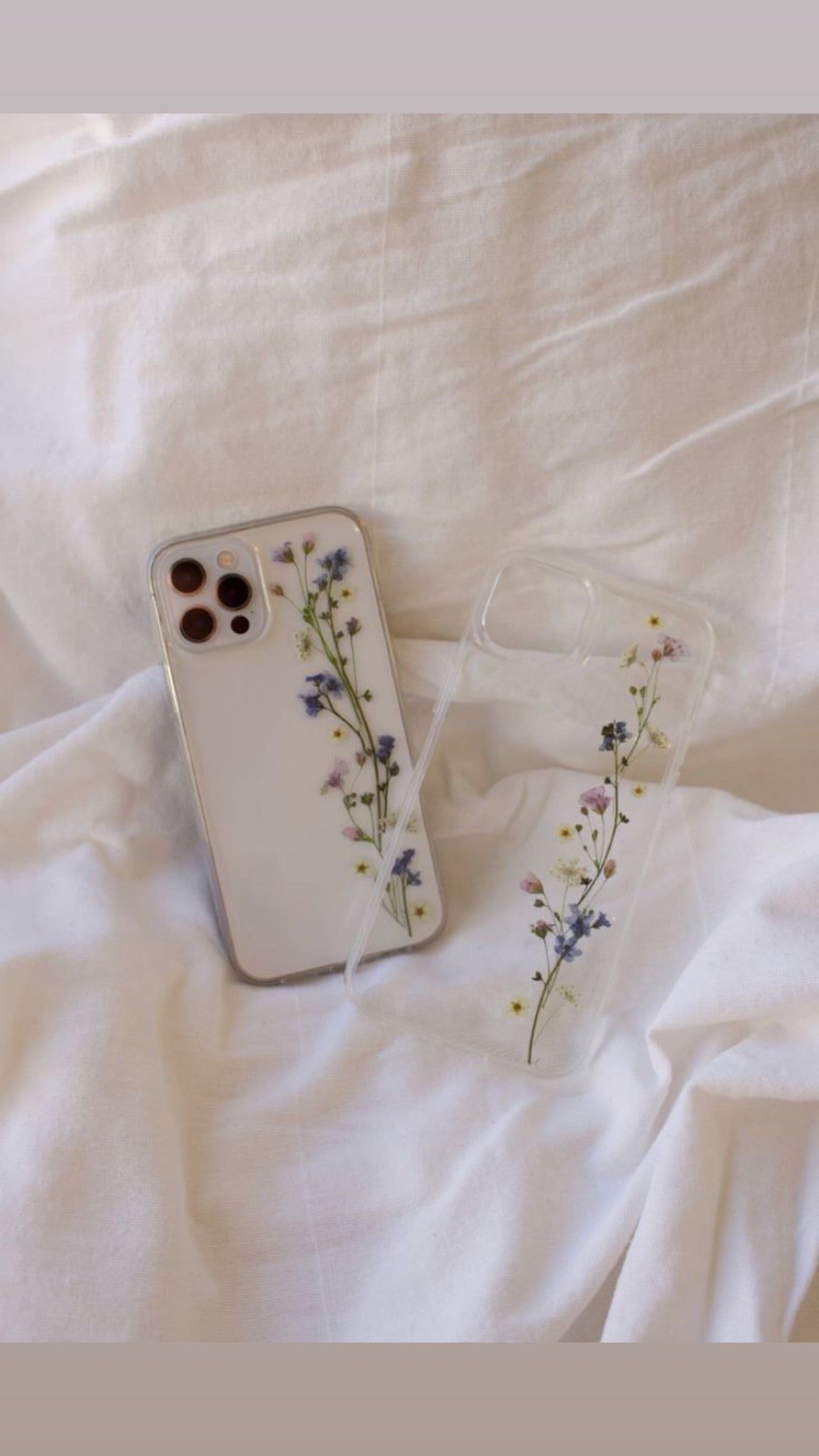 Bloomy Clear Case With Customise Charm
